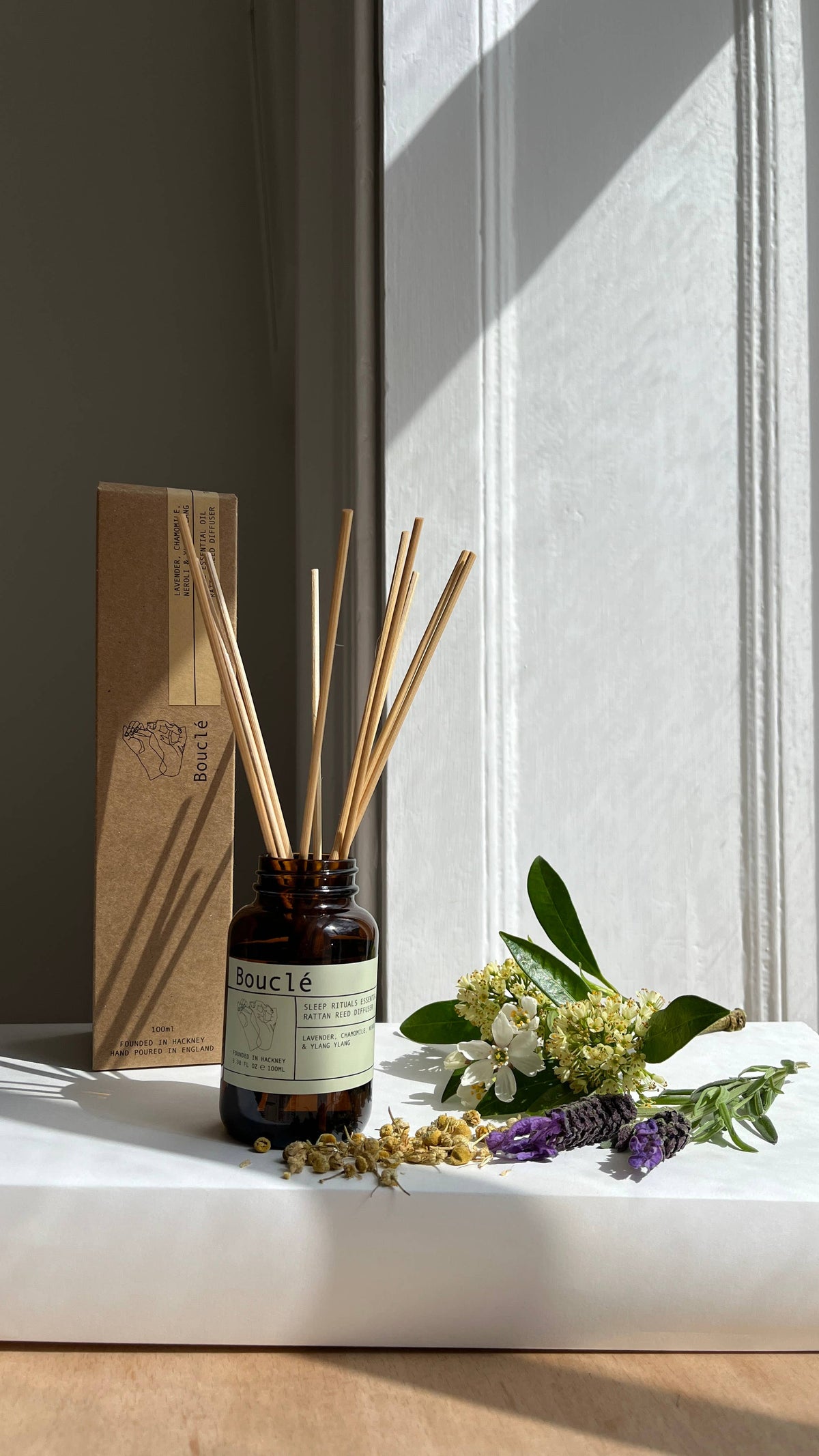 Hand-poured vegan sleep reed diffuser packaging