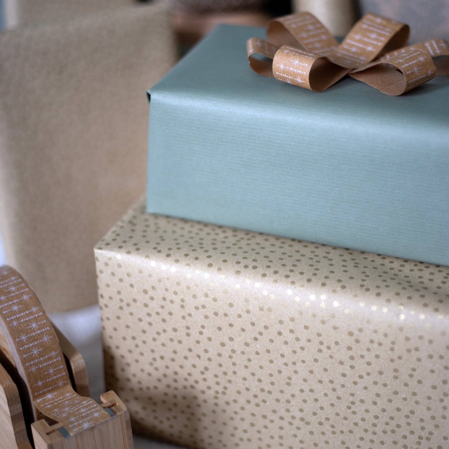 Brown with Gold Dot Kraft Wrapping Paper – 5m Roll, 100% Recycled & Recyclable, Sustainable Gift Wrap