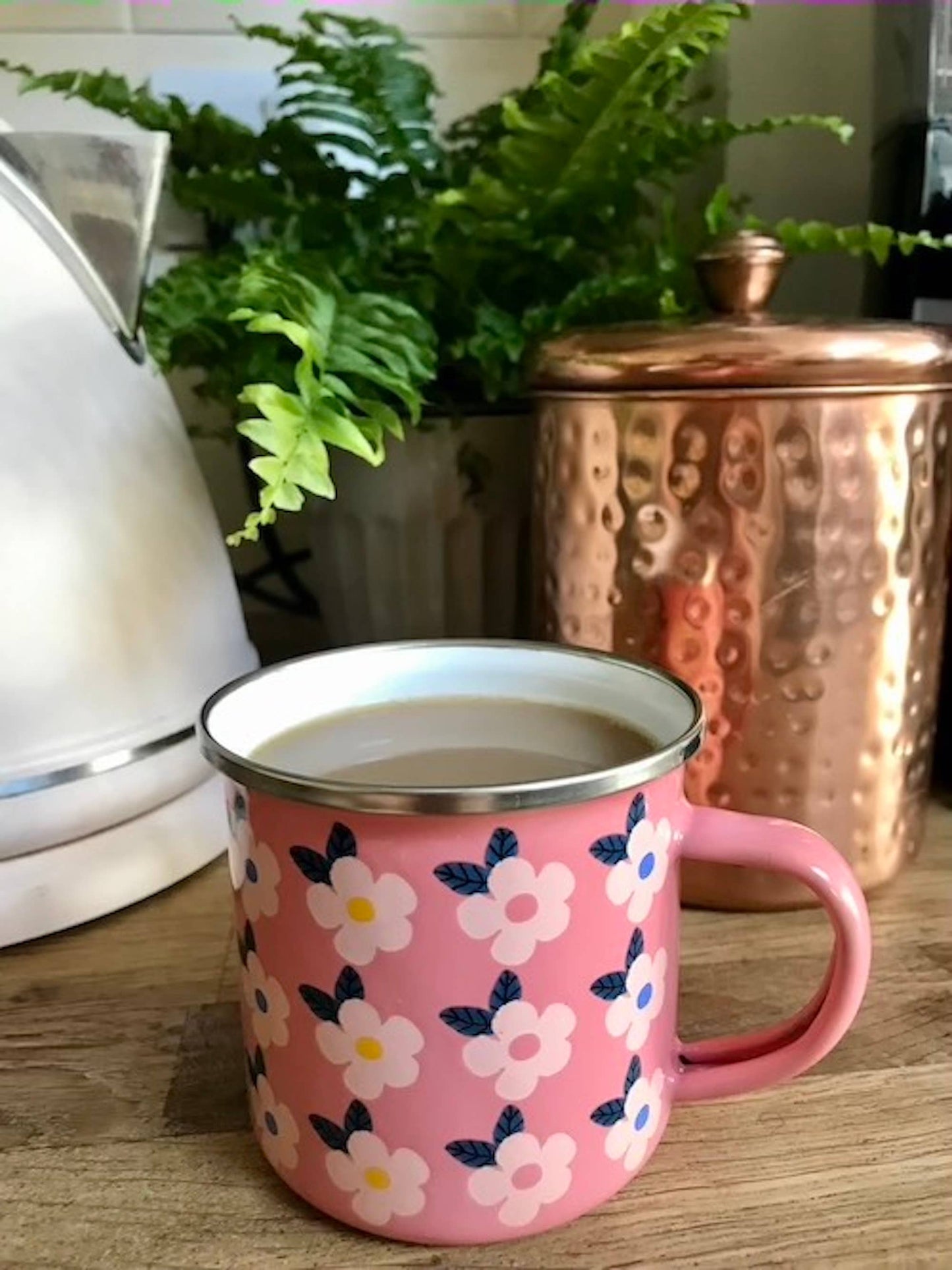 Pink enamel mug base and floral pattern