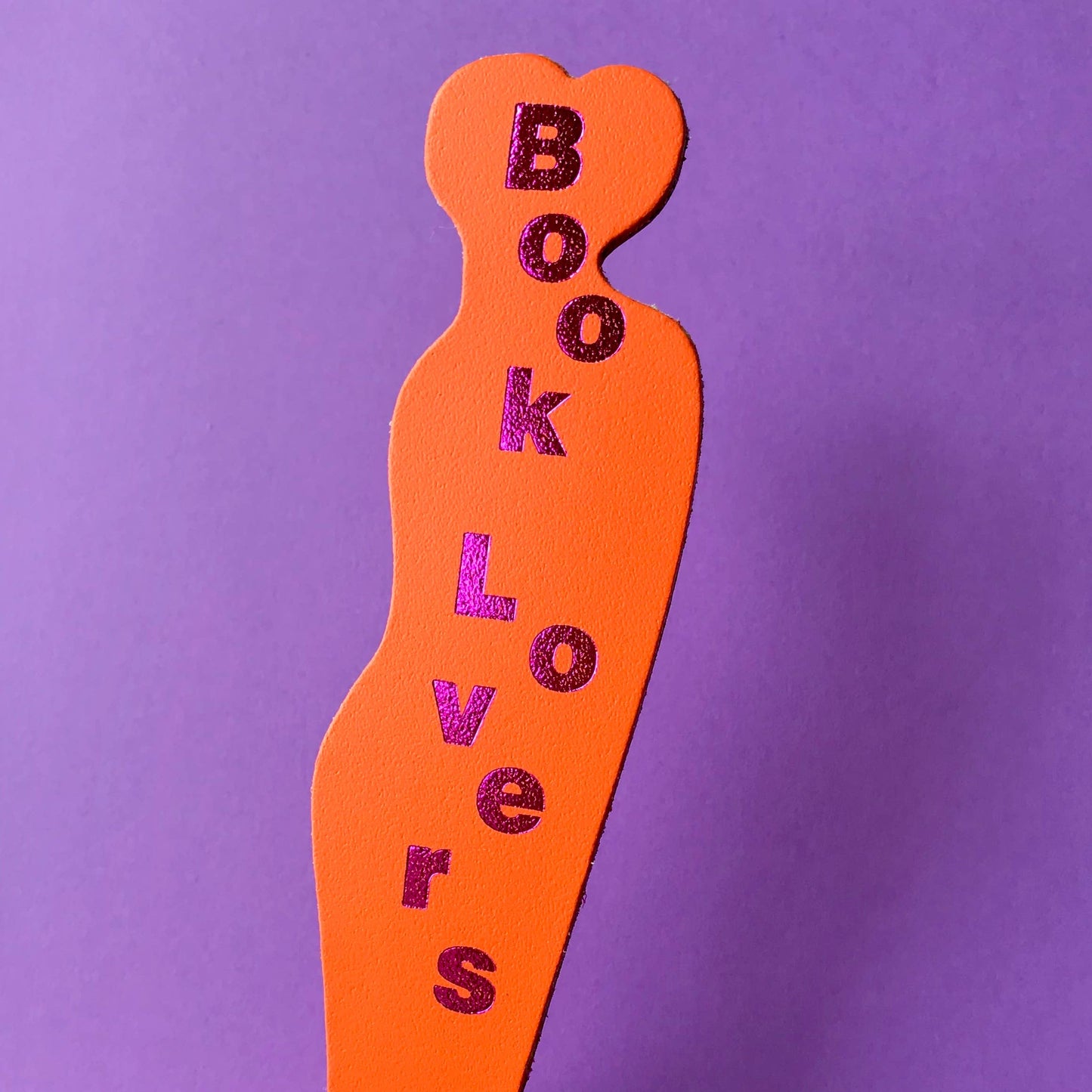 Genuine leather bookmark, a thoughtful gift for book enthusiasts.