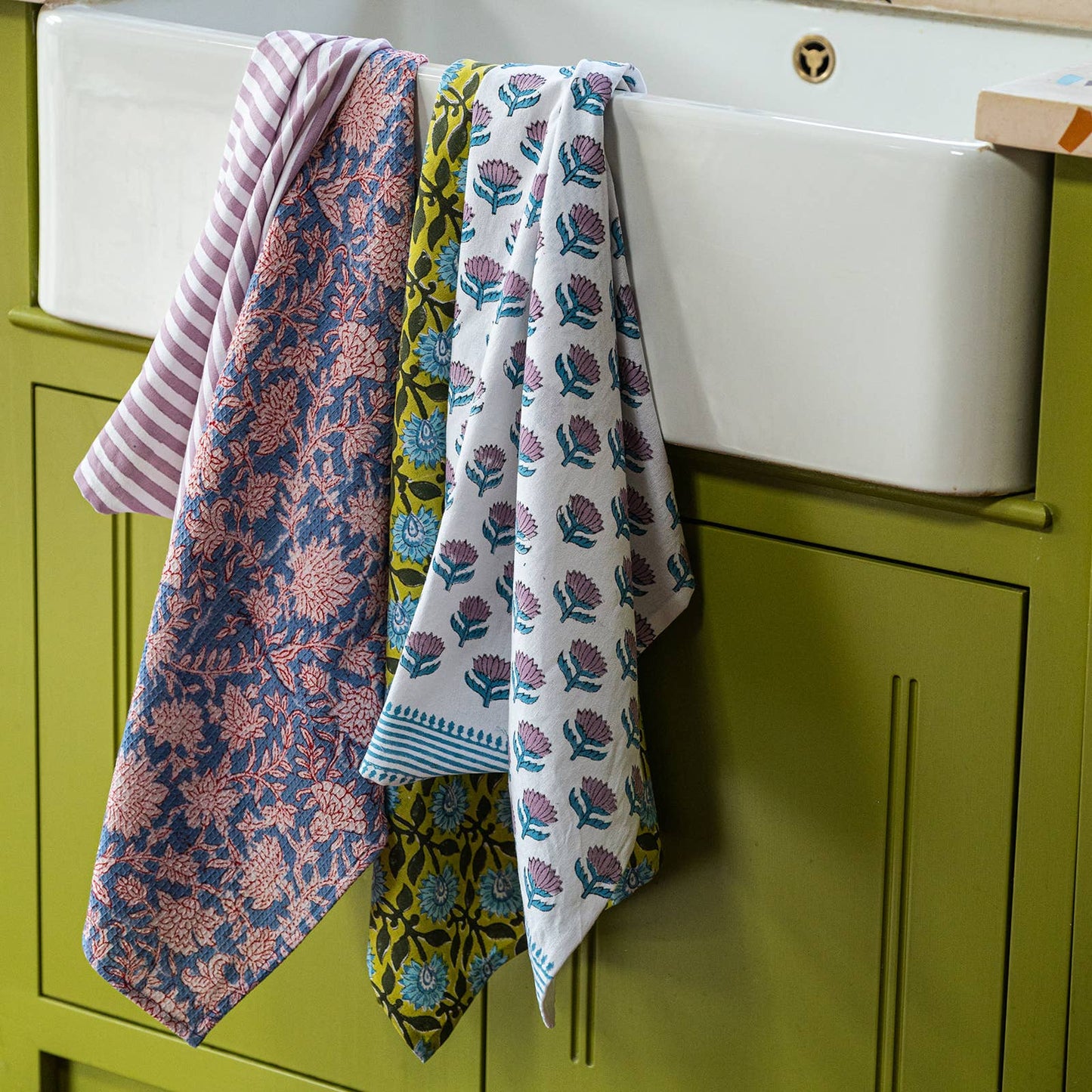 Botanica Sky tea towel showing textured waffle weave and loop