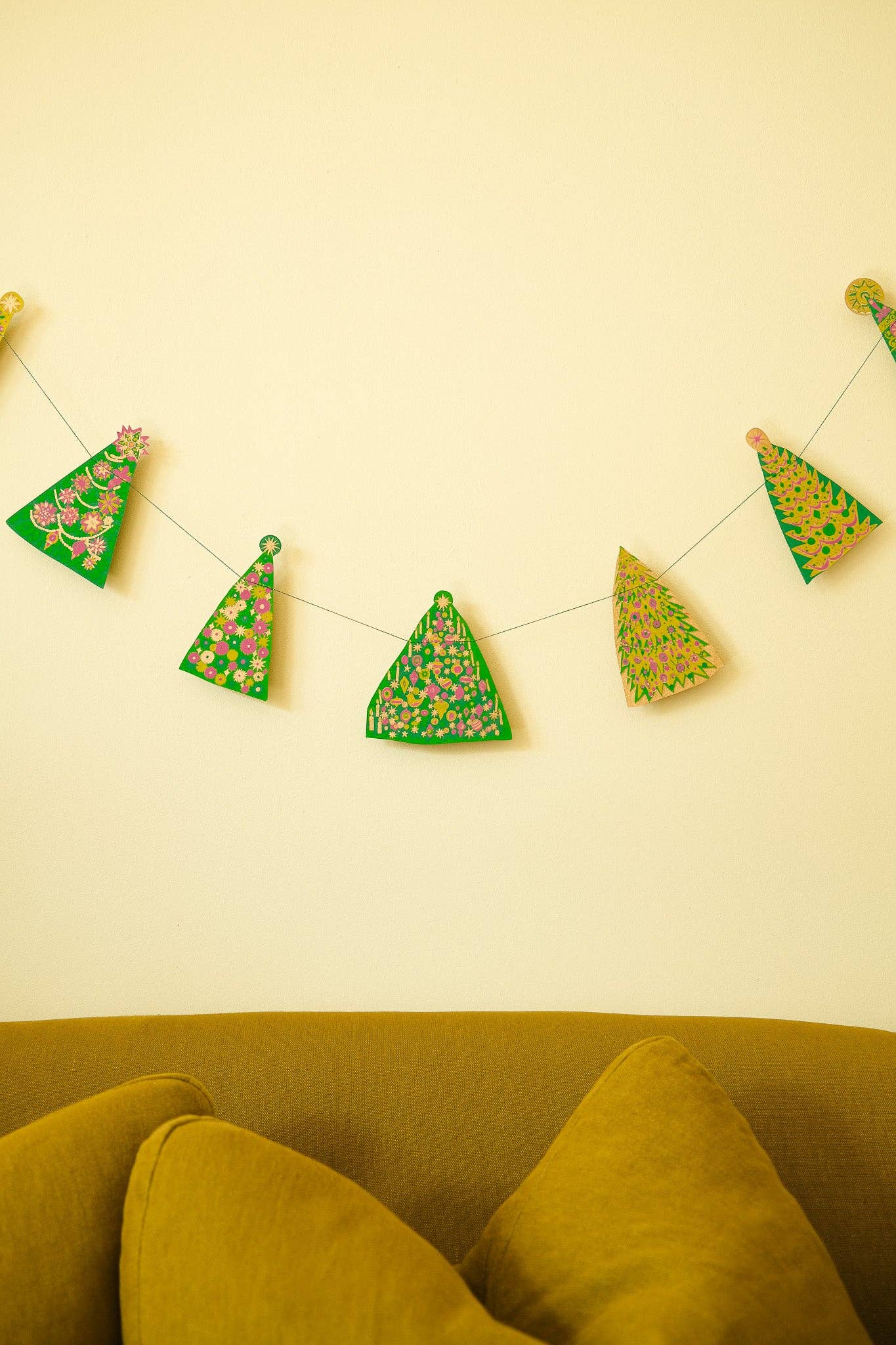 Artisan-made Christmas garland from Jaipur