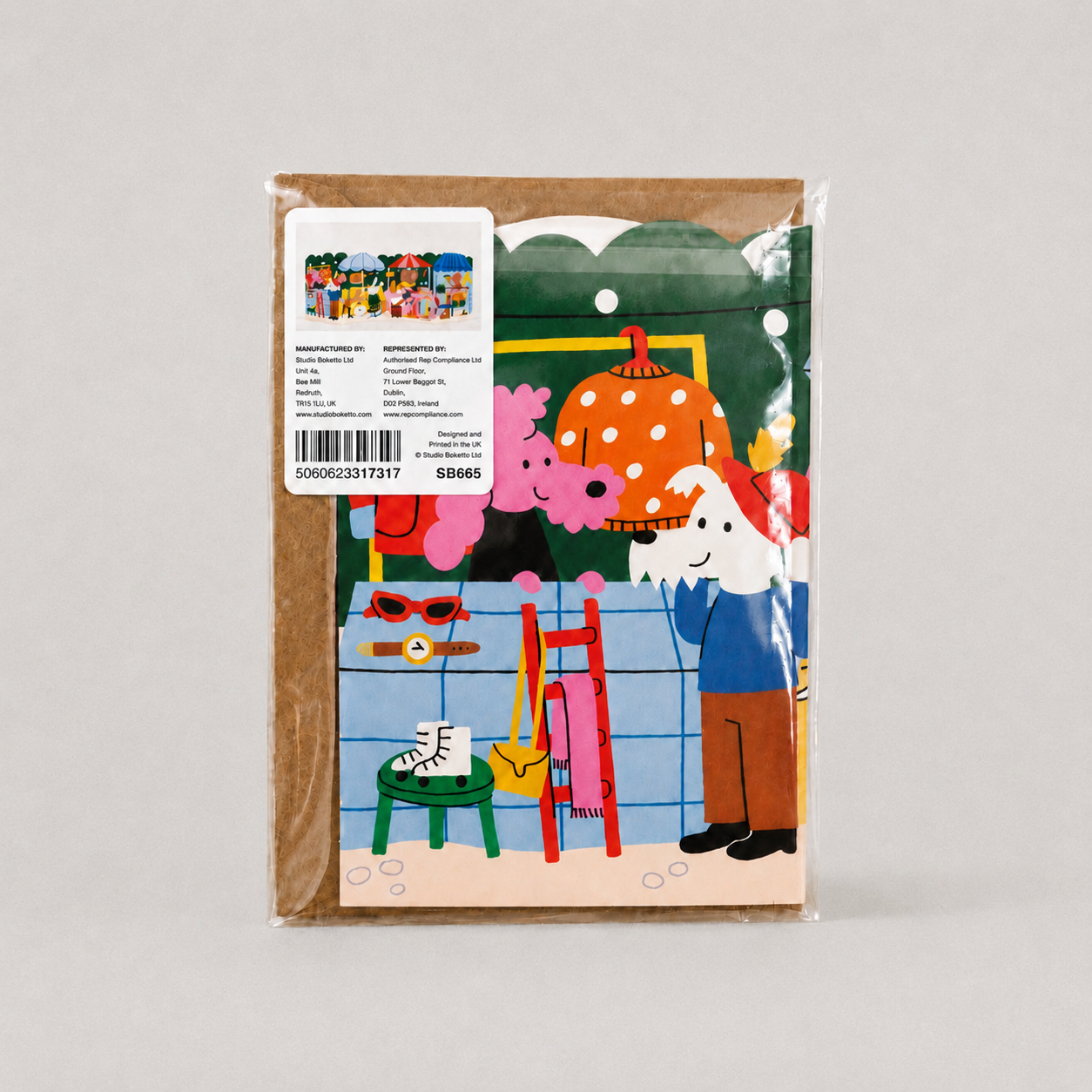 Le Tour Cycling concertina greeting card by Studio Boketto packaging