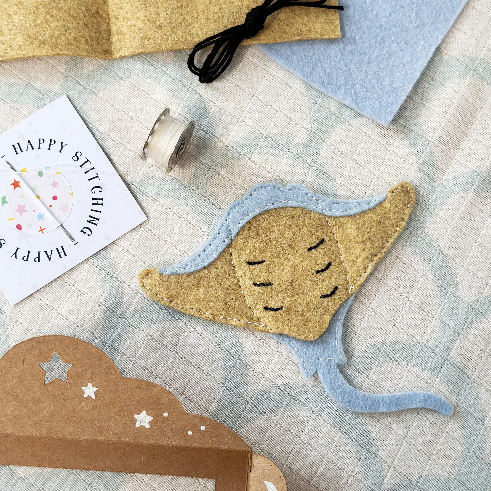 Manta Ray Finger Puppet Craft Kit
