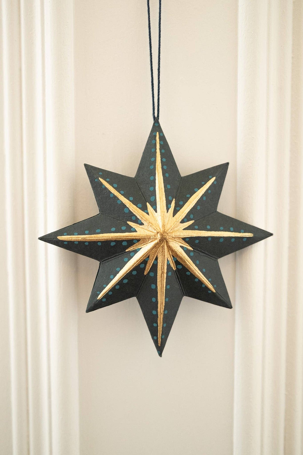 Twinkling Star decoration hanging display