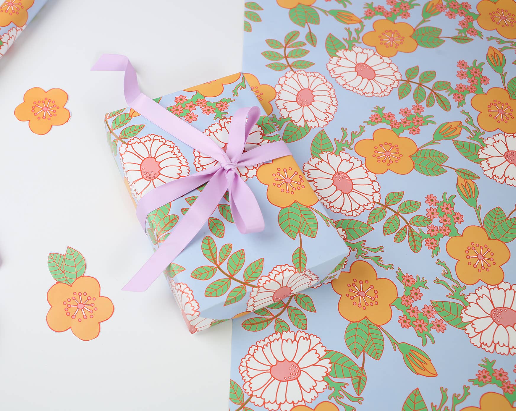 Vintage style bird pattern gift wrap