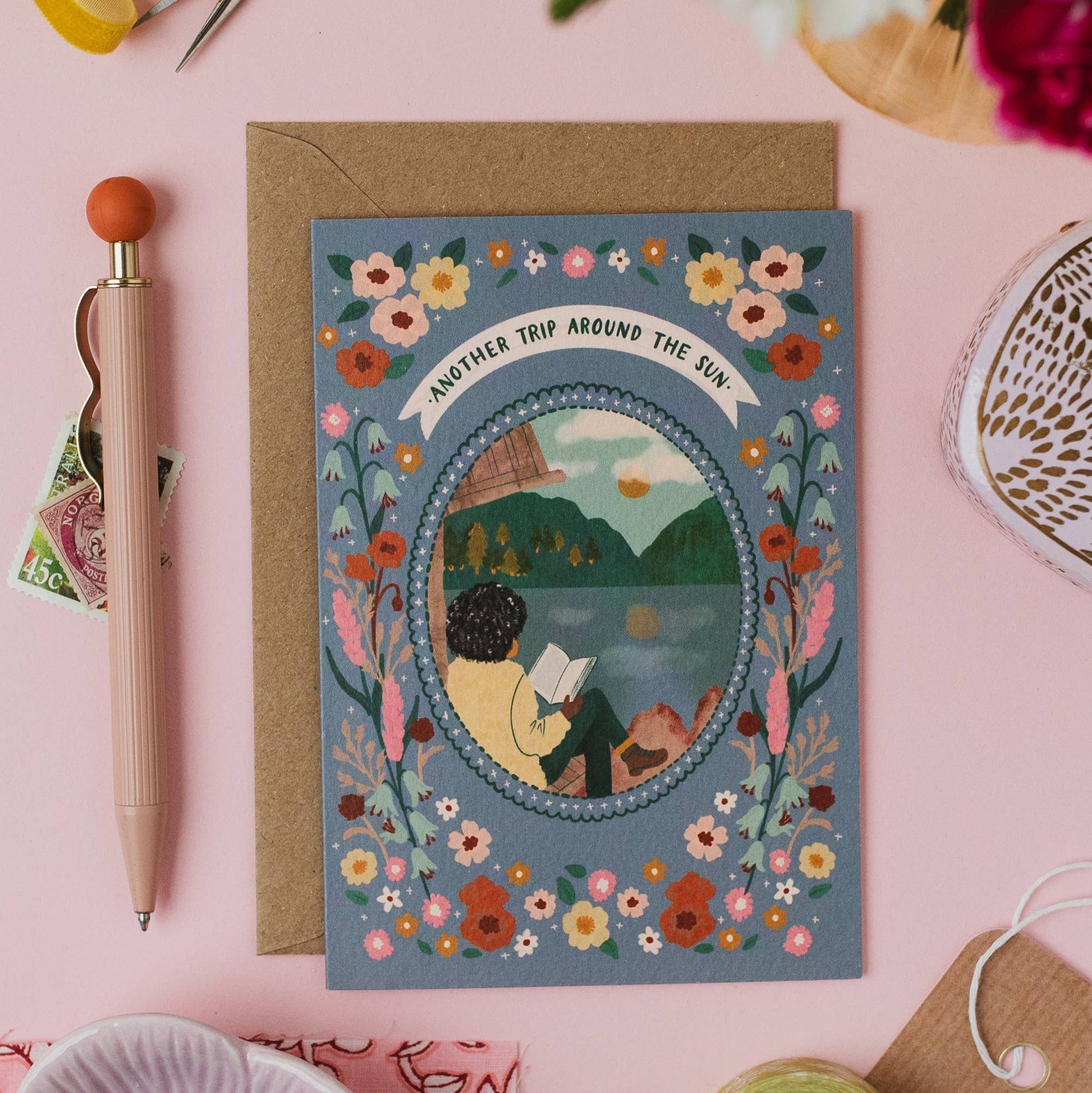 Back of the eco-friendly A6 greeting card showing plastic-free packaging details