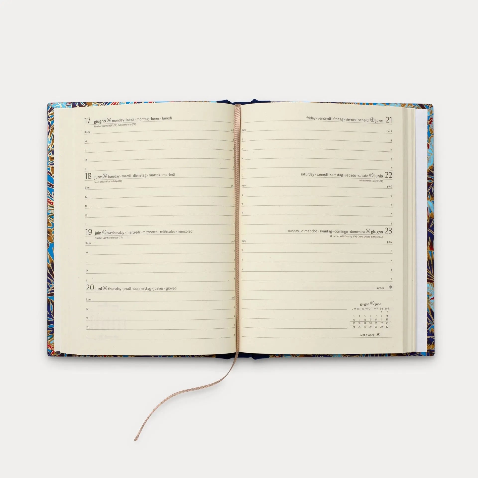 Shows a week-to-view diary is ideal for those who have a busy schedule, and require space for multiple engagements/notations without compromising on portability. 