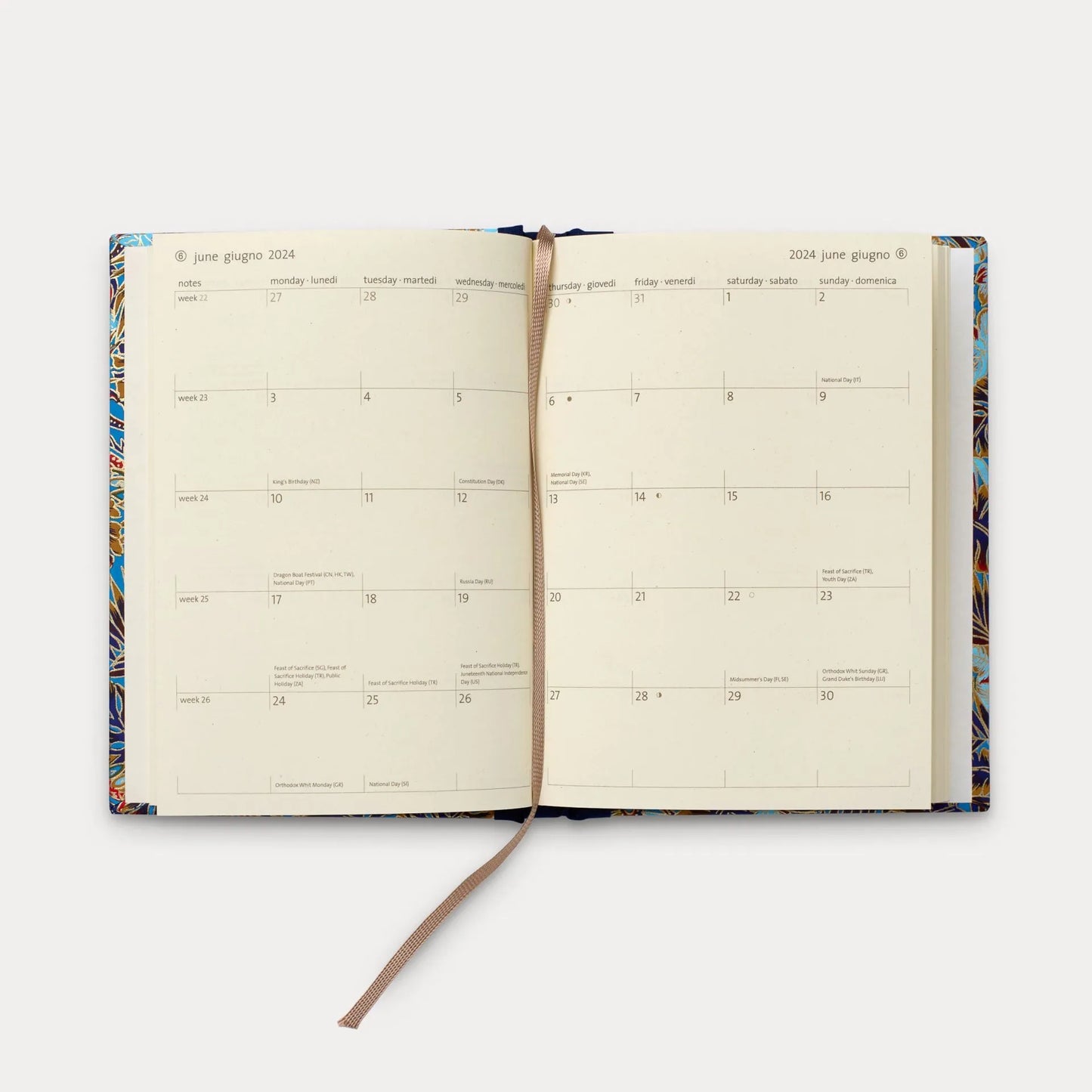 View shows a Month to view across a double page with space to write in events and notes.