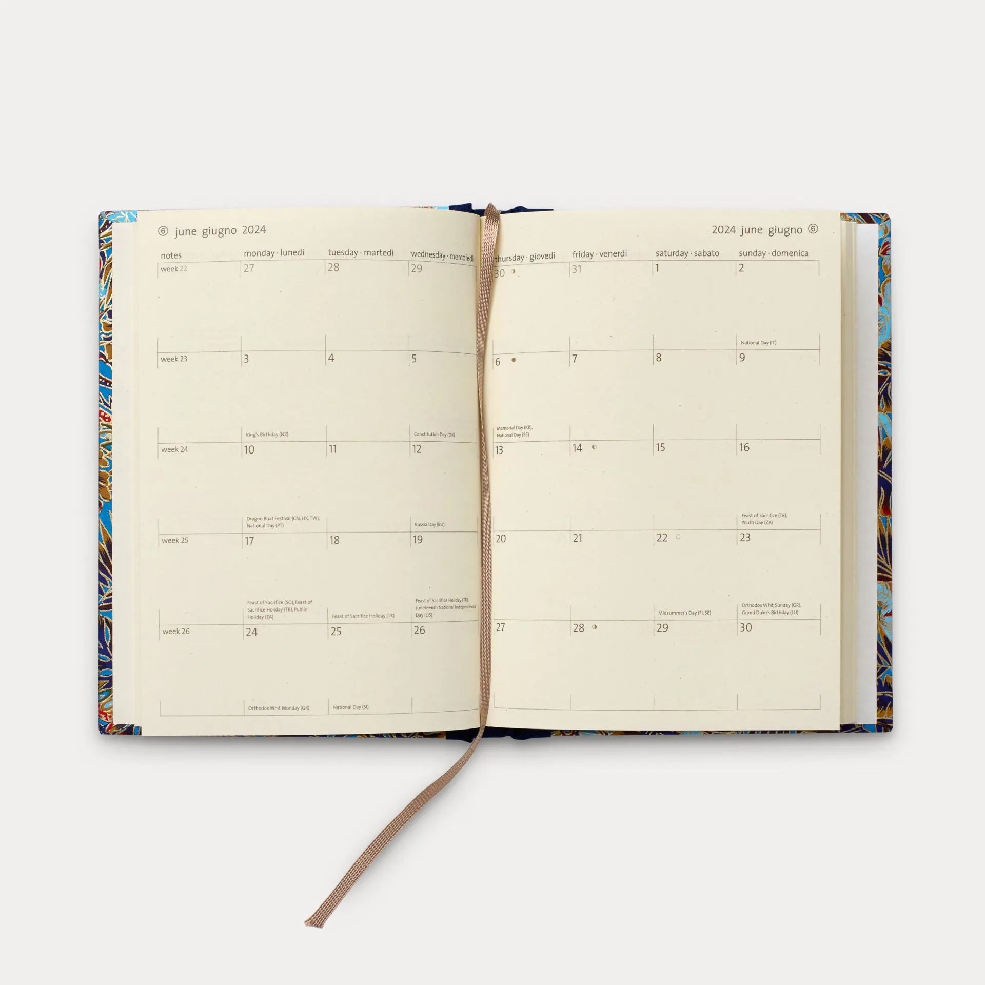 View shows a Month to view across a double page with space to write in events and notes.