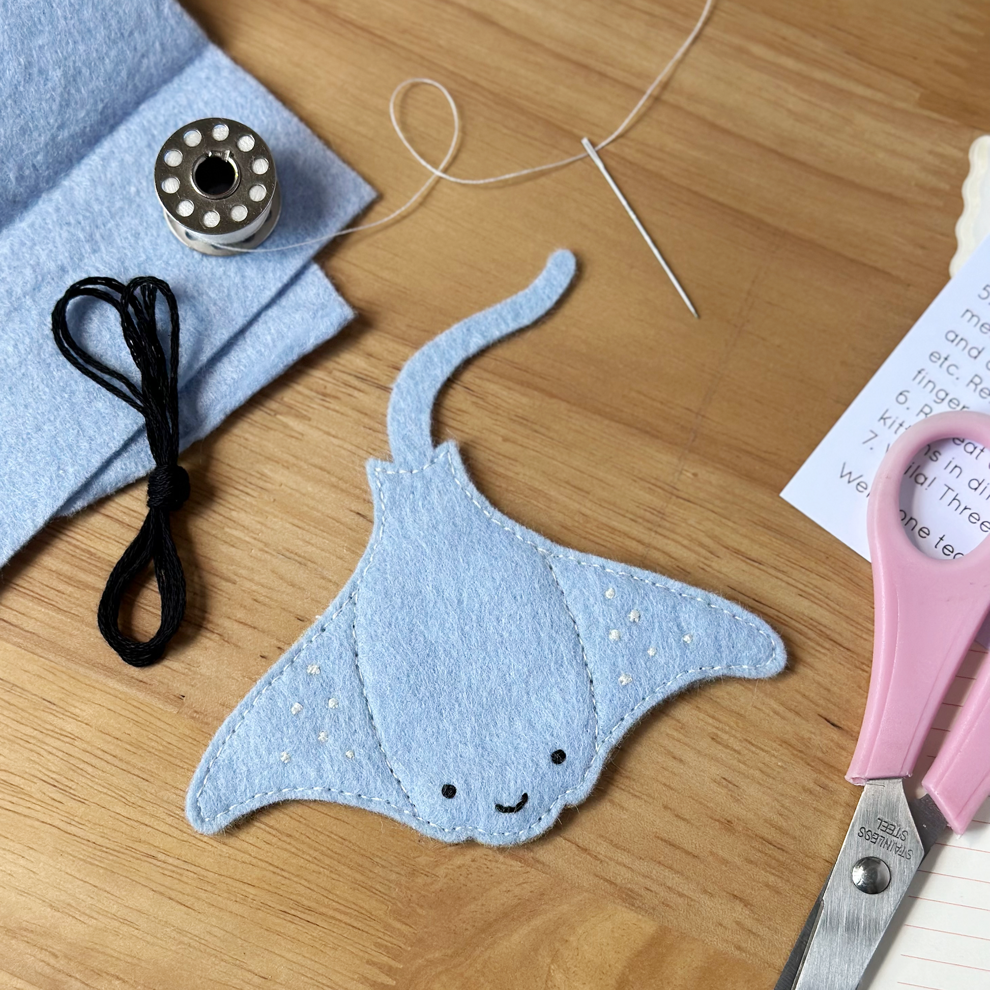 Manta Ray Finger Puppet Craft Kit