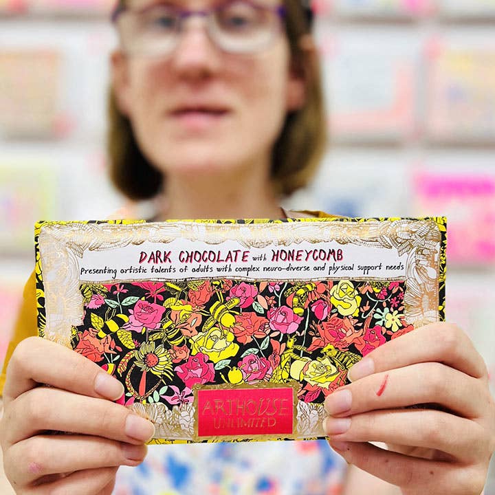 Dark Chocolate Bar with Honeycomb packaging back view