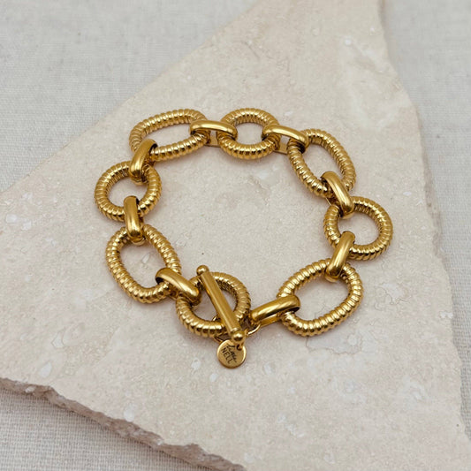 Gold Oval Link Chain T Bar Bracelet