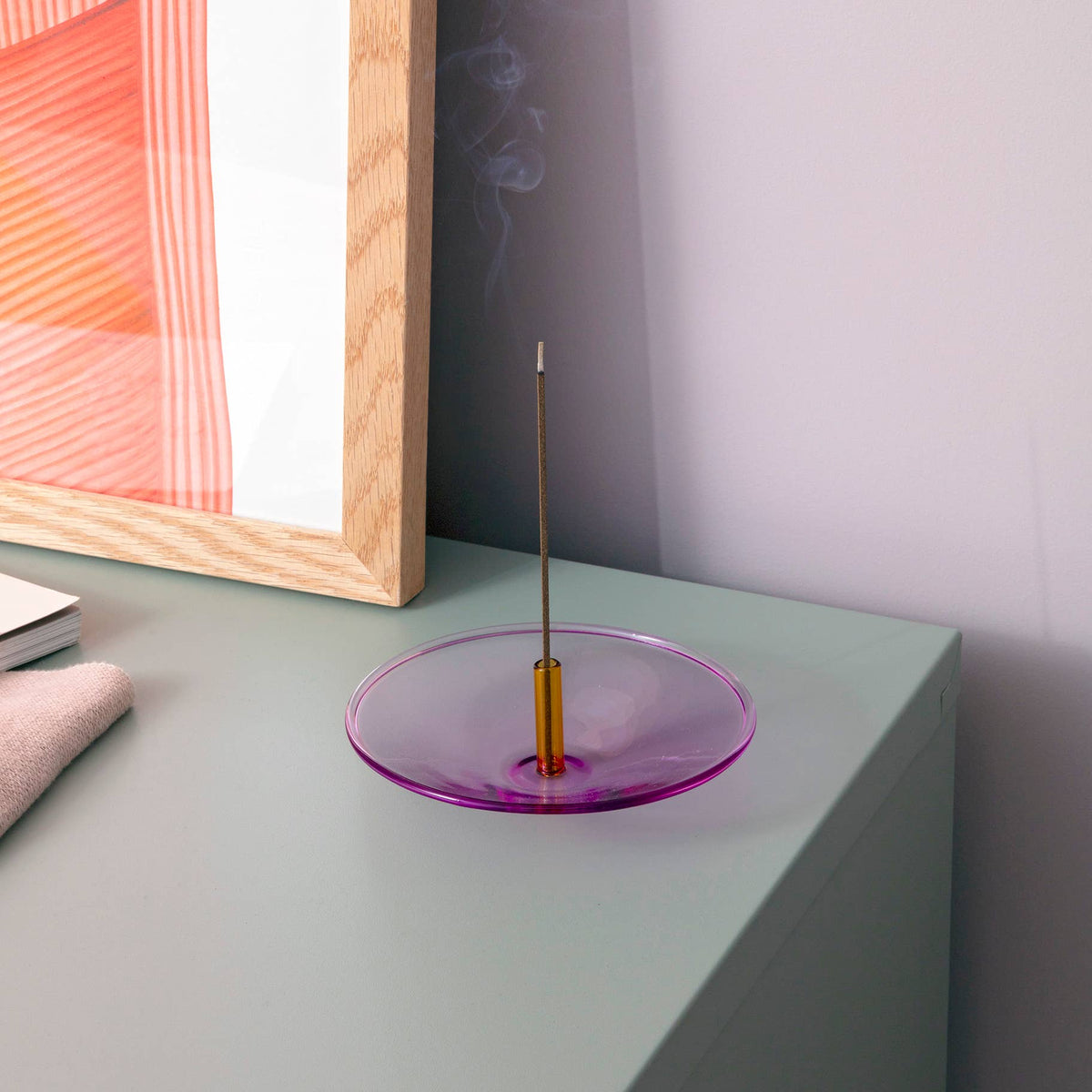 Top view of circular borosilicate glass incense dish