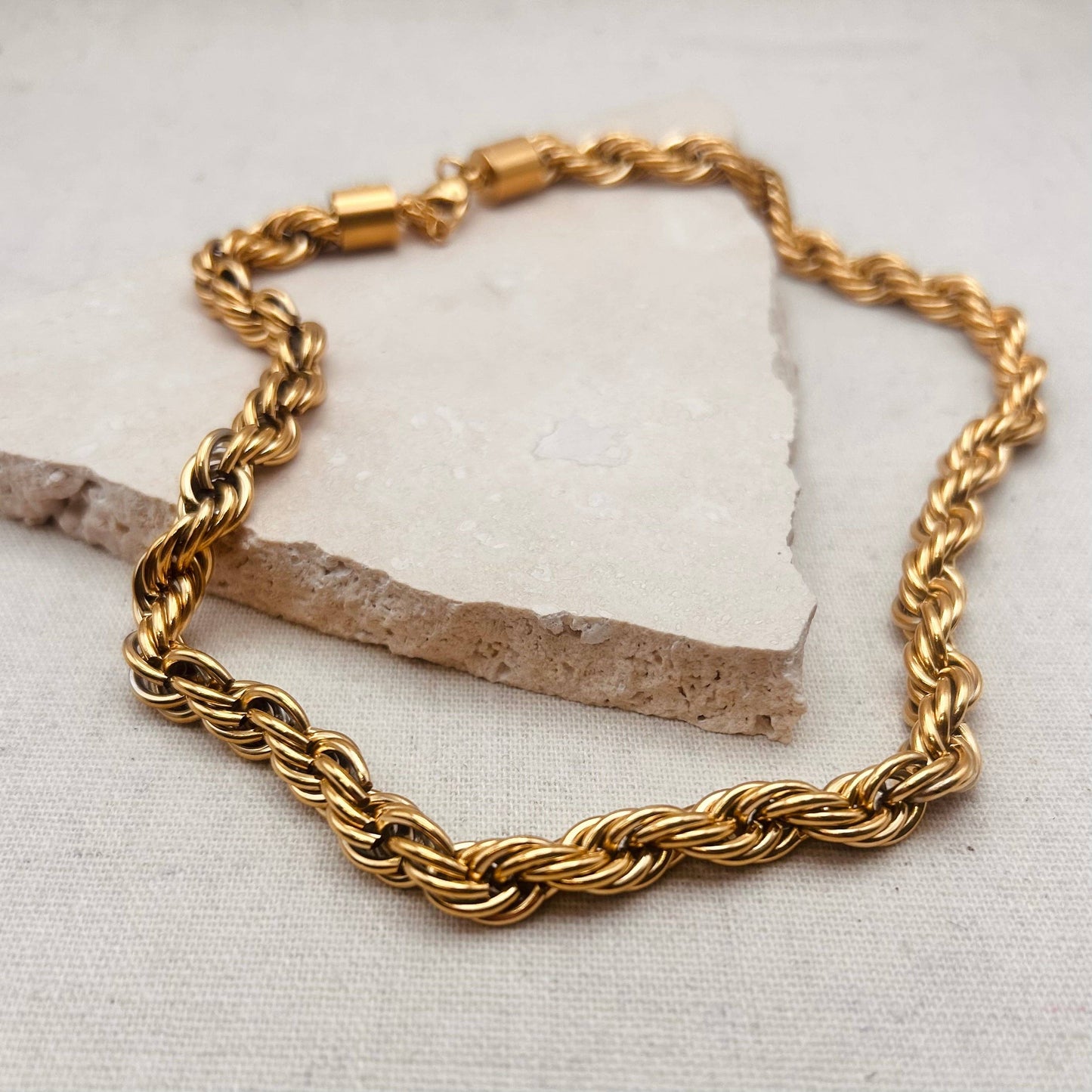 Bold rope chain necklace in gold-plated stainless steel, 40cm + extender