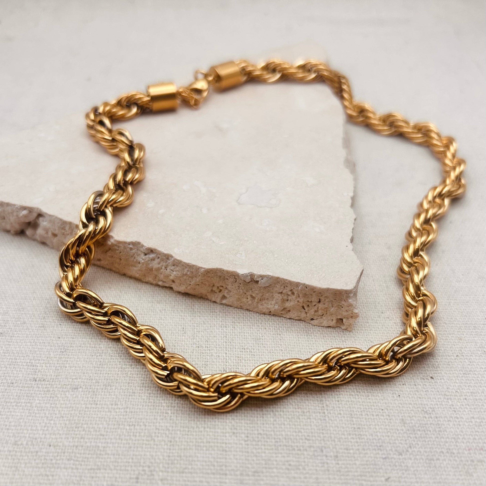 Bold rope chain necklace in gold-plated stainless steel, 40cm + extender