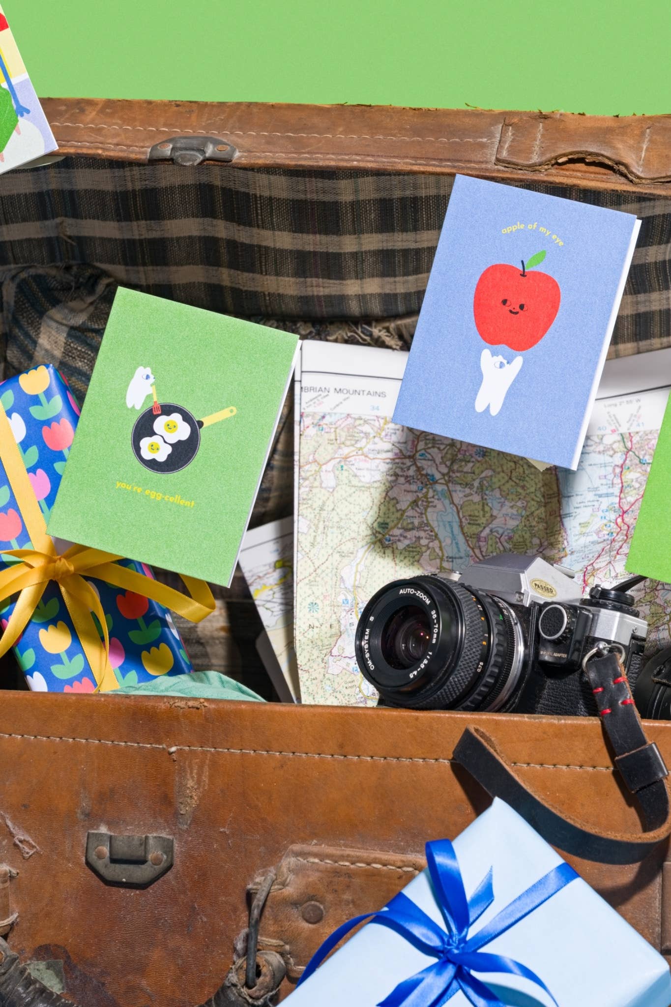 Set of six Studio Boketto mini new home cards