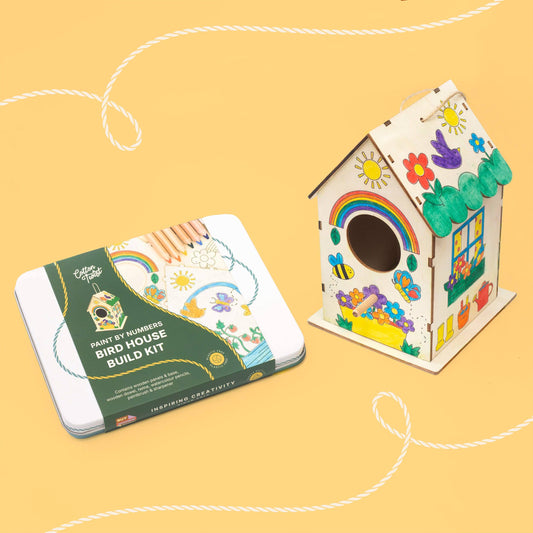 Sustainably sourced wooden panels and colouring pencils included in the kit