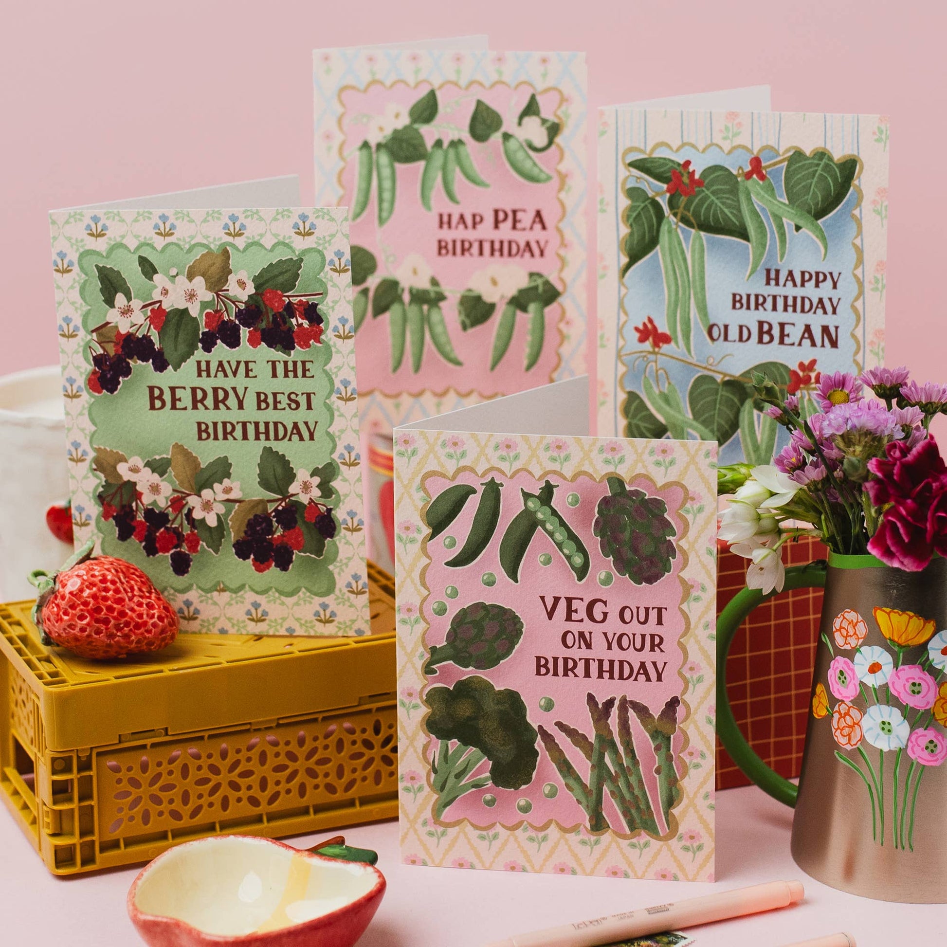 Detail of sustainably sourced textured Tintoretto Gesso card