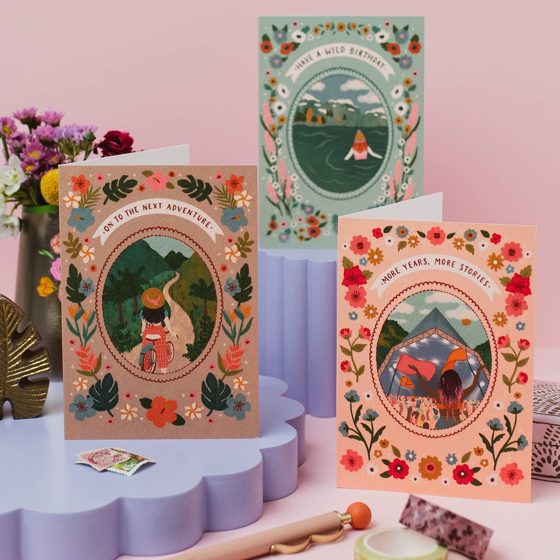 Sustainable plastic-free packaging for greeting cards