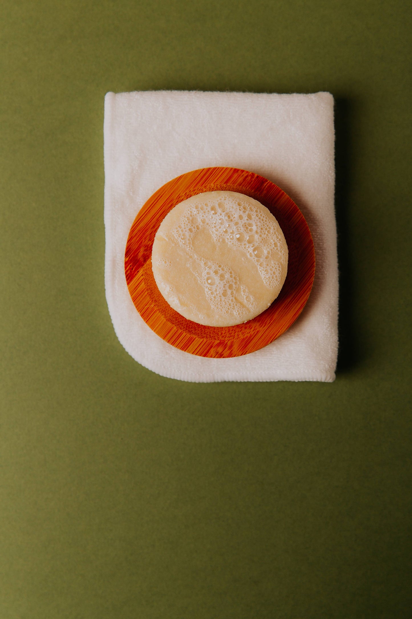 Zero-waste creamy cleanser bar in sustainable packaging