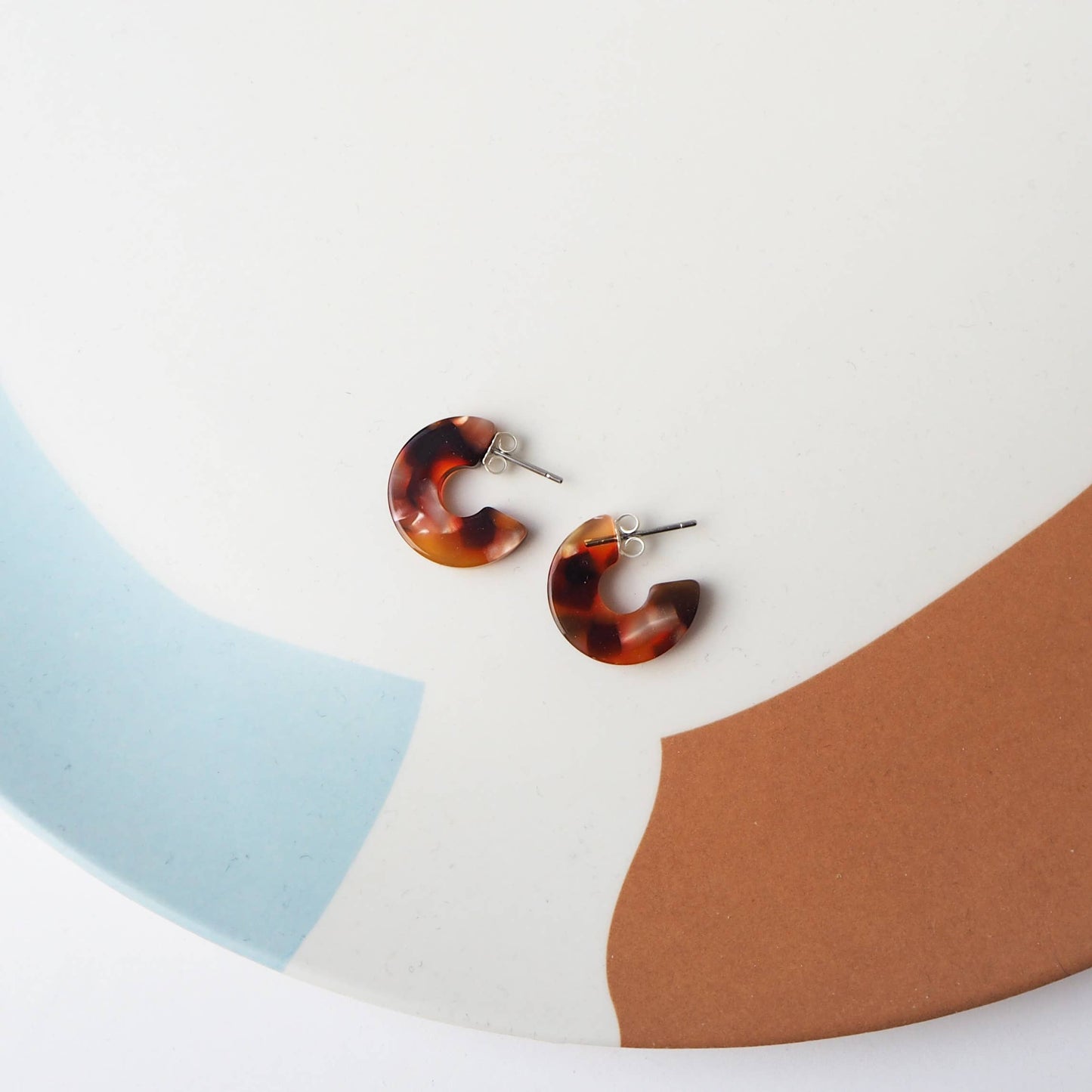 Rosa Tortoiseshell Super Mini Hoop Earrings