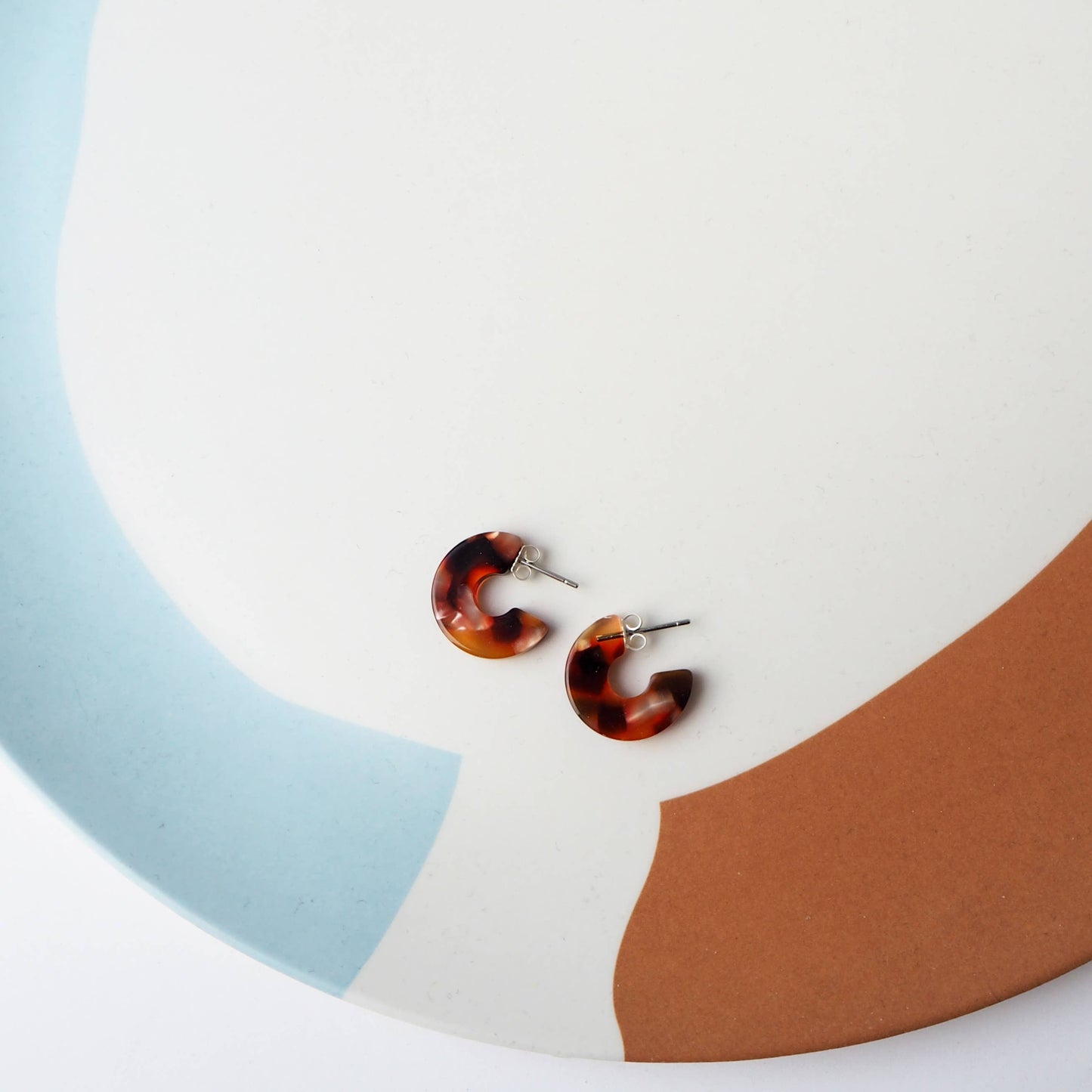 Sustainably sourced mini hoops on branded card