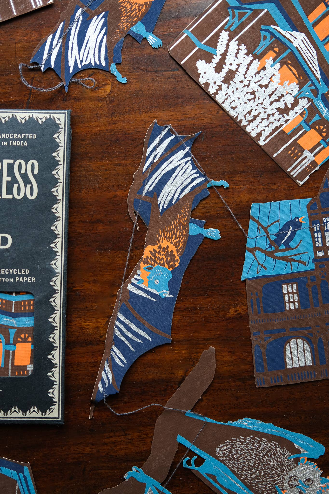 Spooky haunted house garland craft detail