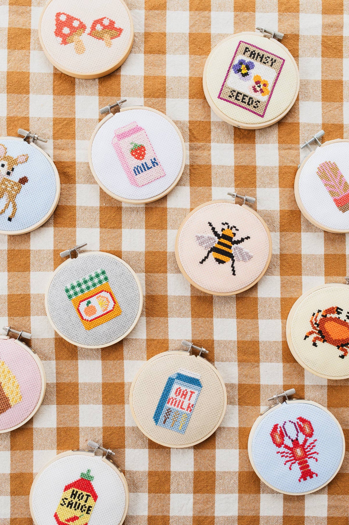 Recyclable striped packaging box for the Cotton Clara craft kit