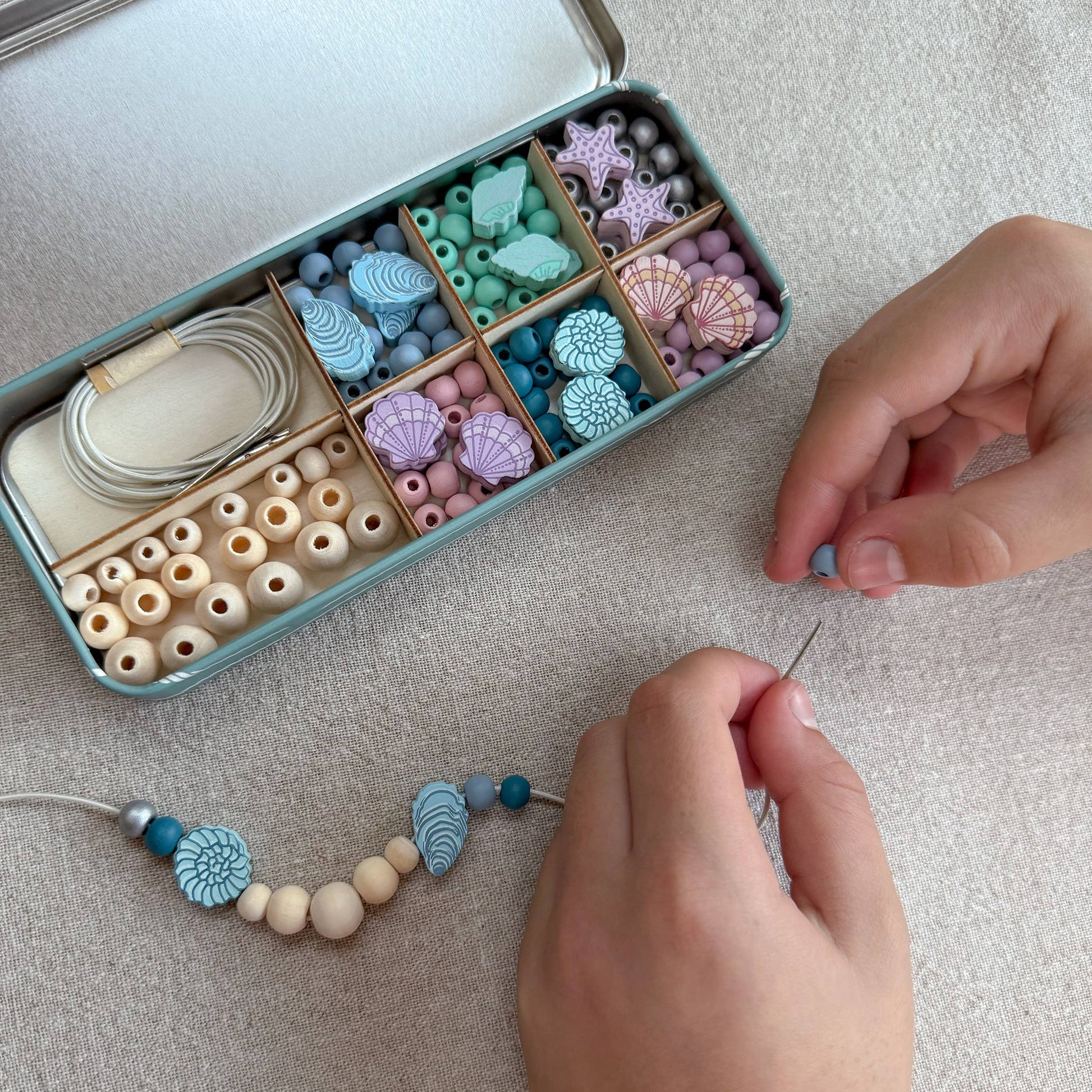 Eco-friendly bracelet craft kit for kids