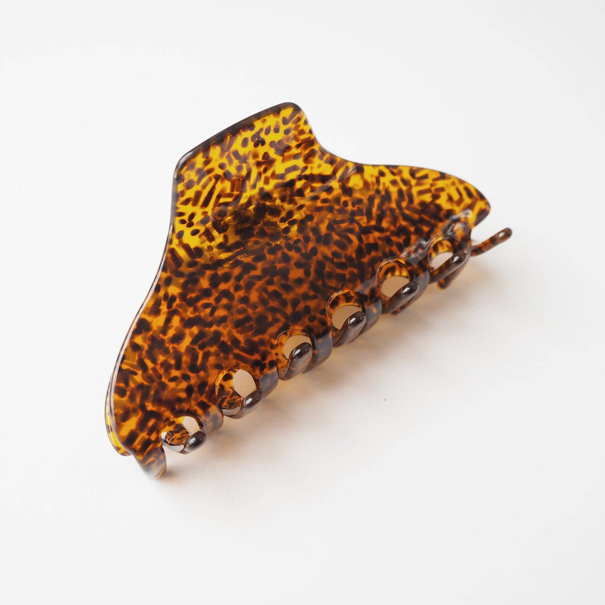 Sustainable cellulose acetate hair claw in brown mix