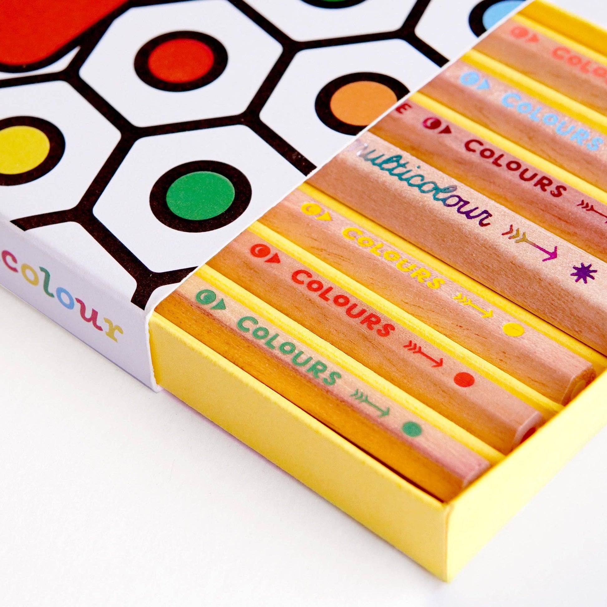 Sustainably sourced colouring pencil set for kids