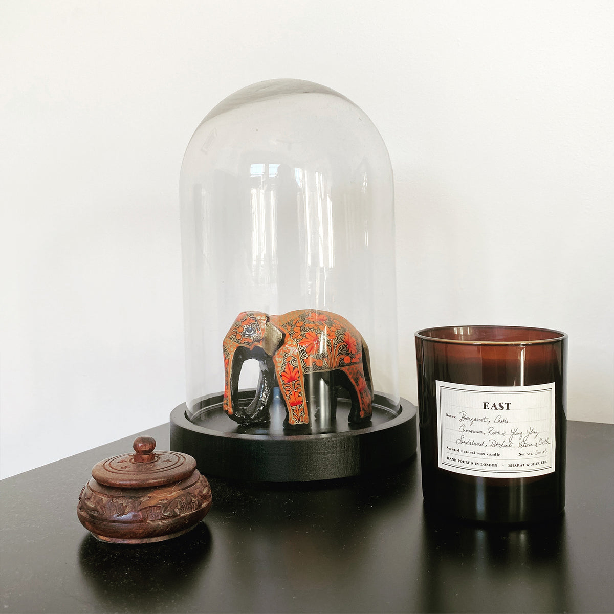 Eco-friendly East scented soy candle packaging in black tube box
