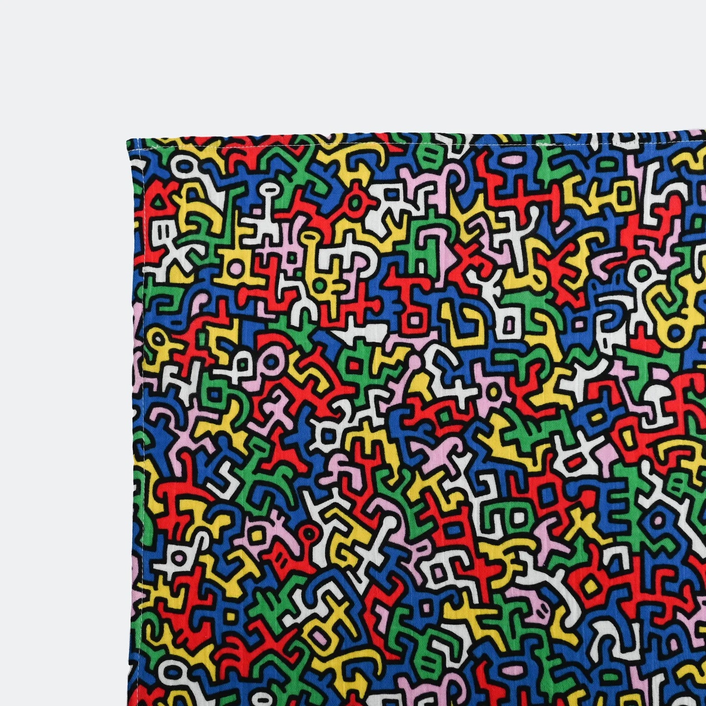 Etta Loves XL sensory muslin featuring Keith Haring’s ‘Brazil’ print, 120x120cm, organic cotton, designed for babies 5+ months to support visual and cognitive development.