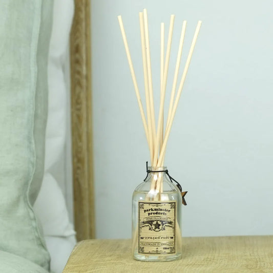 Parkminster Grapefruit scented reed diffuser, fresh bitter fruity, handmade in Cornwall, plastic free, 100ml.