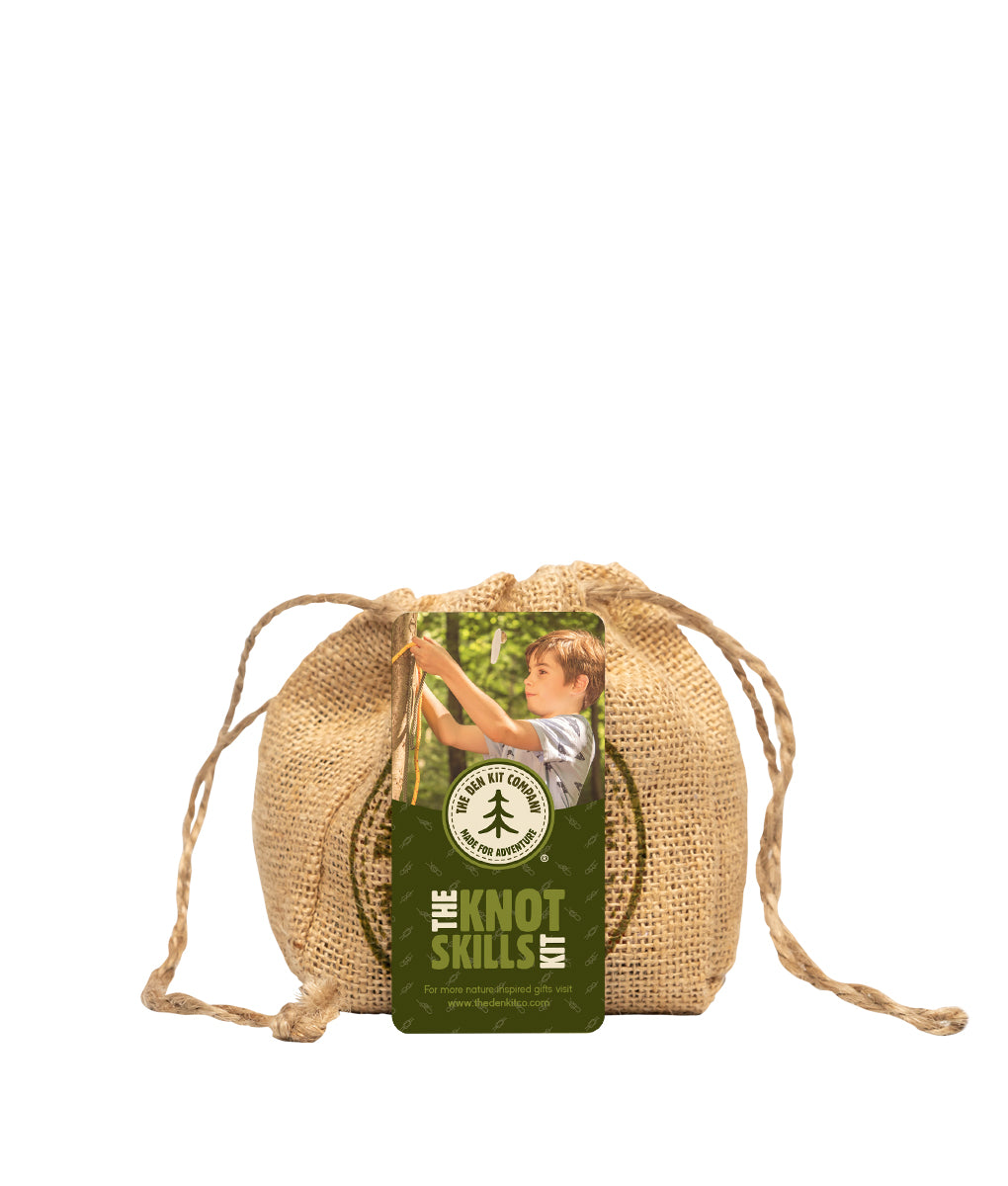 Learn an essential life skill with the Knots Skills Mini Kit, perfect for young explorers. The kit include two lengths of cordage to practice on, a handy guide to six of the most important knots, and a compact bag to keep everything organised.
