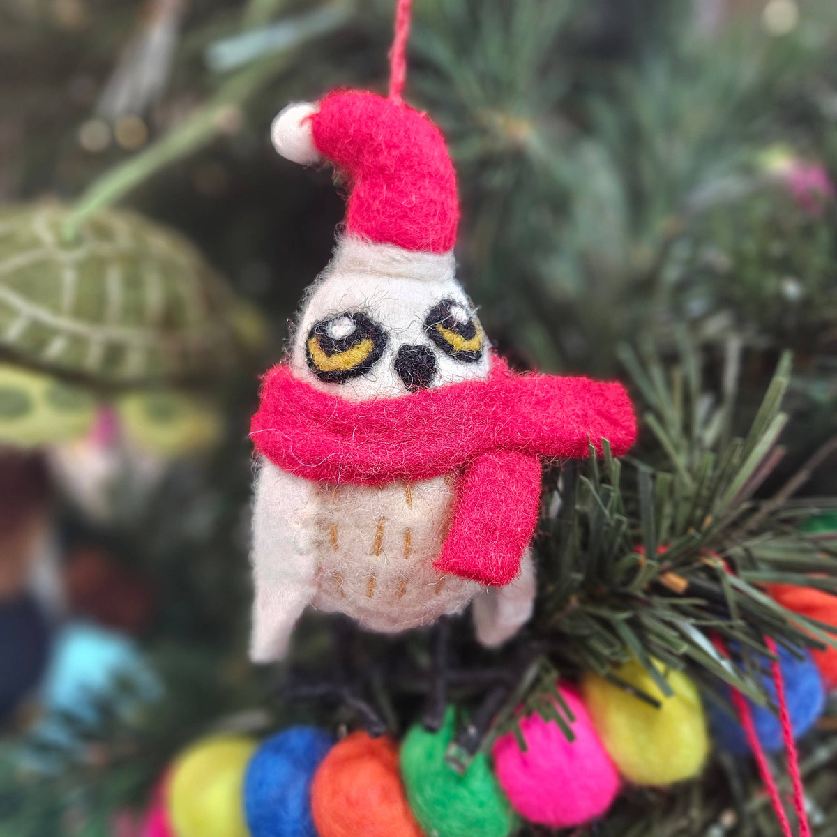 Handmade felt snowy owl Christmas tree decoration detailing