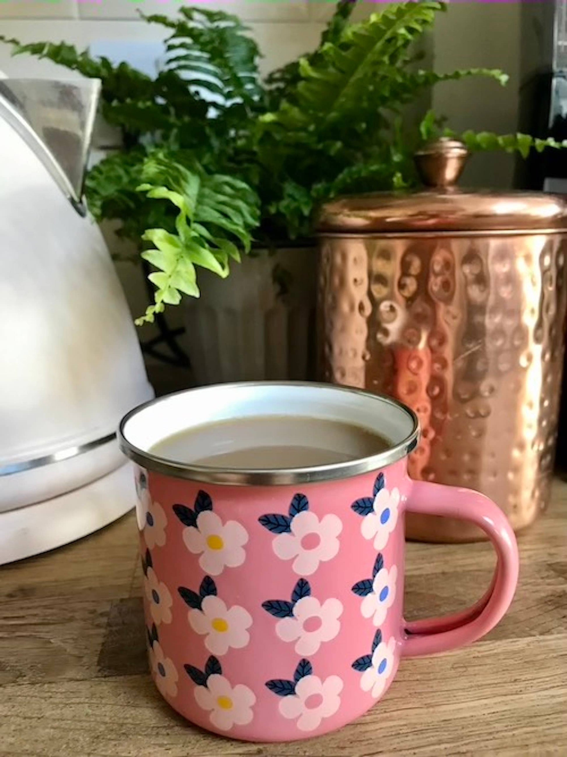 Pink enamel mug base and floral pattern
