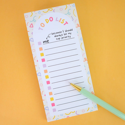 Vibrant abstract design to do list notepad with I'm My Top Priority text