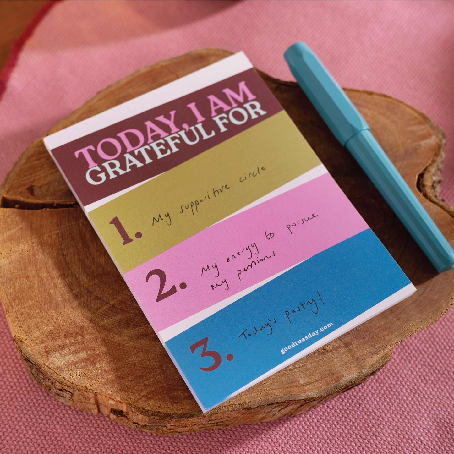 Tear-away pages of British-made daily gratitude pad
