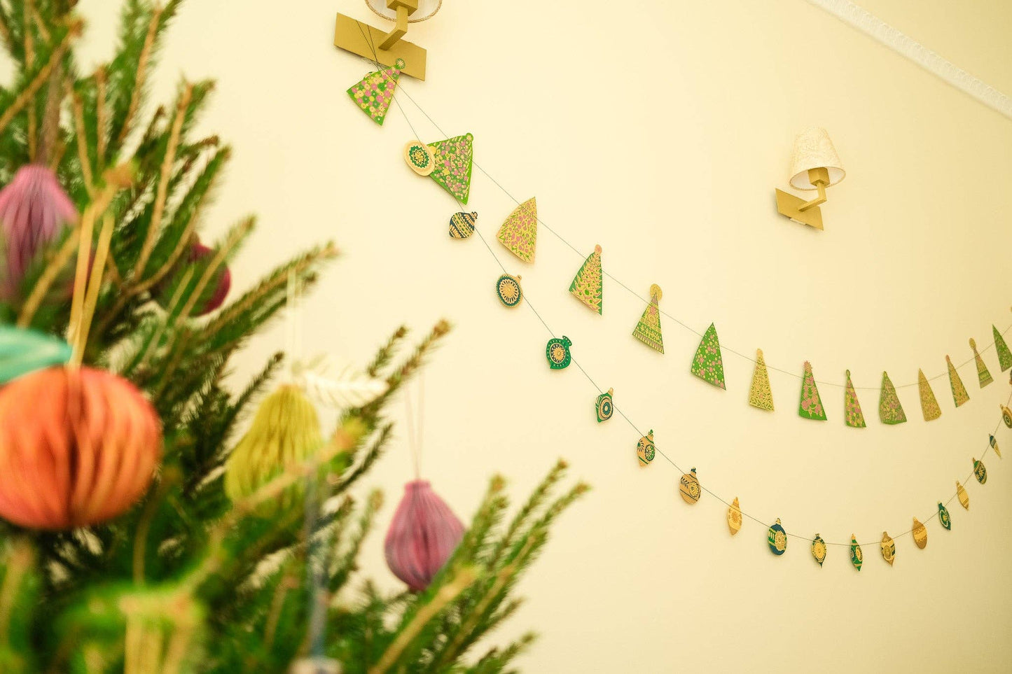Eco-friendly festive garland, 3 metres long