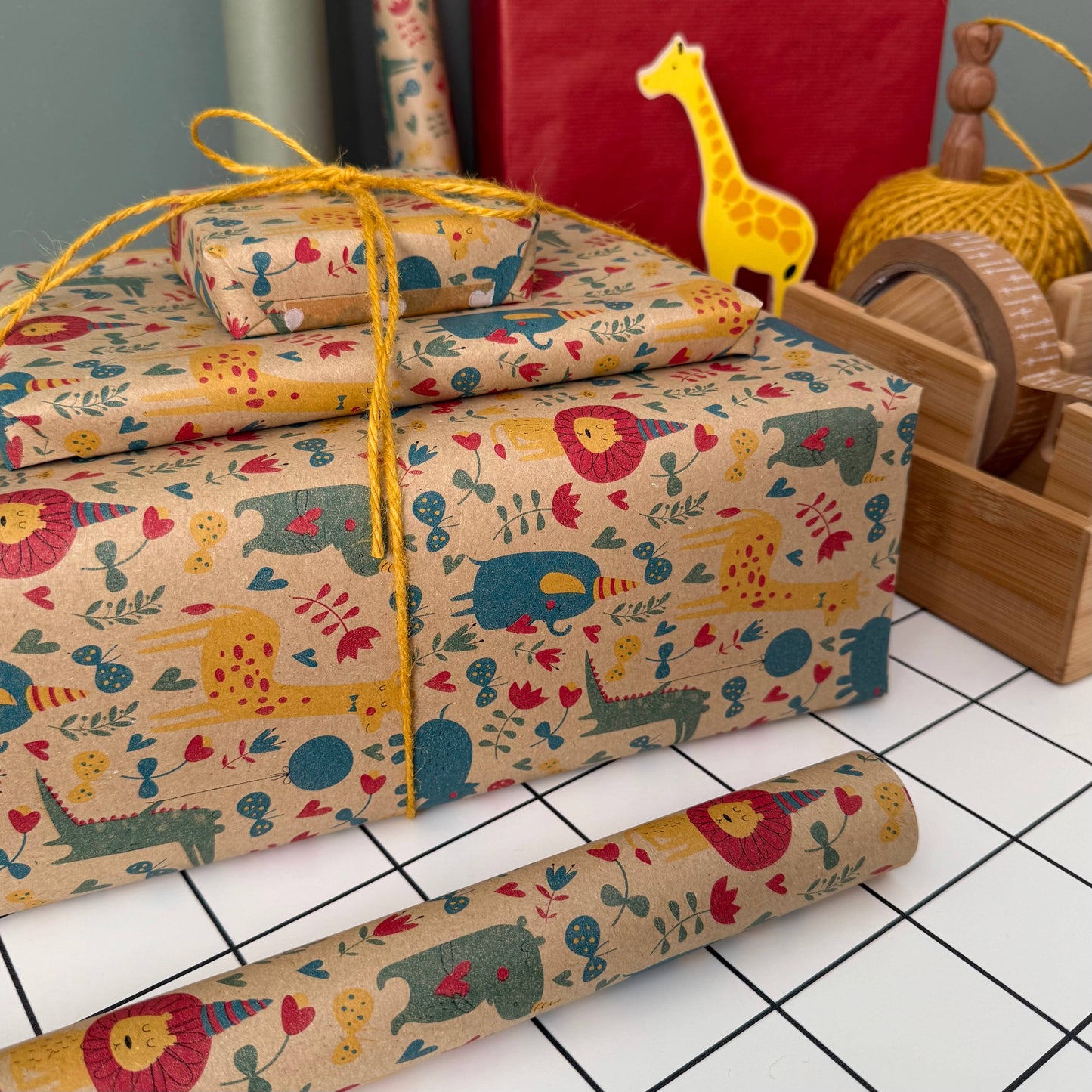 Animals Eco Friendly Gift Wrap, 5m roll, 500mm wide, recycled kraft paper with animal design, sustainable, recyclable children’s wrapping paper