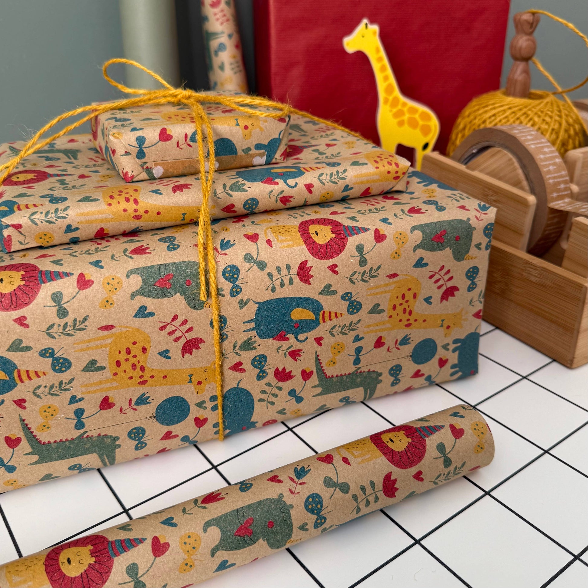 Animals Eco Friendly Gift Wrap, 5m roll, 500mm wide, recycled kraft paper with animal design, sustainable, recyclable children’s wrapping paper