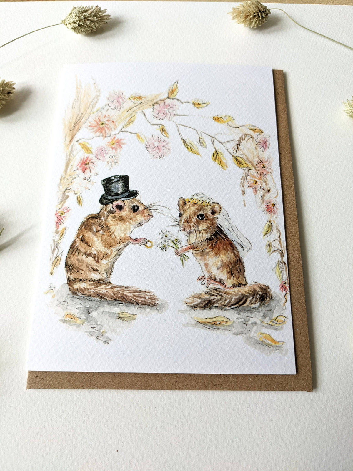 Rustic mouse floral wedding card detail