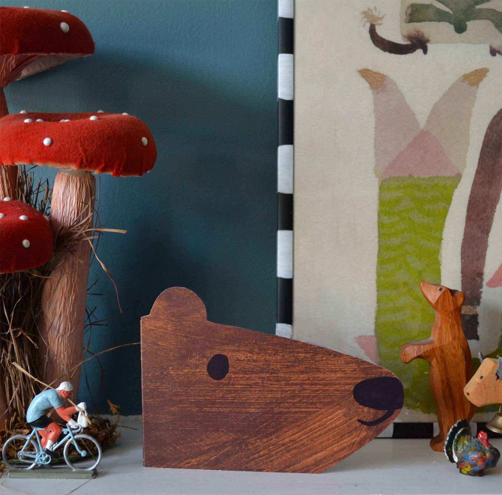 Eco-friendly brown bear greeting card with recycled vegan kraft envelope