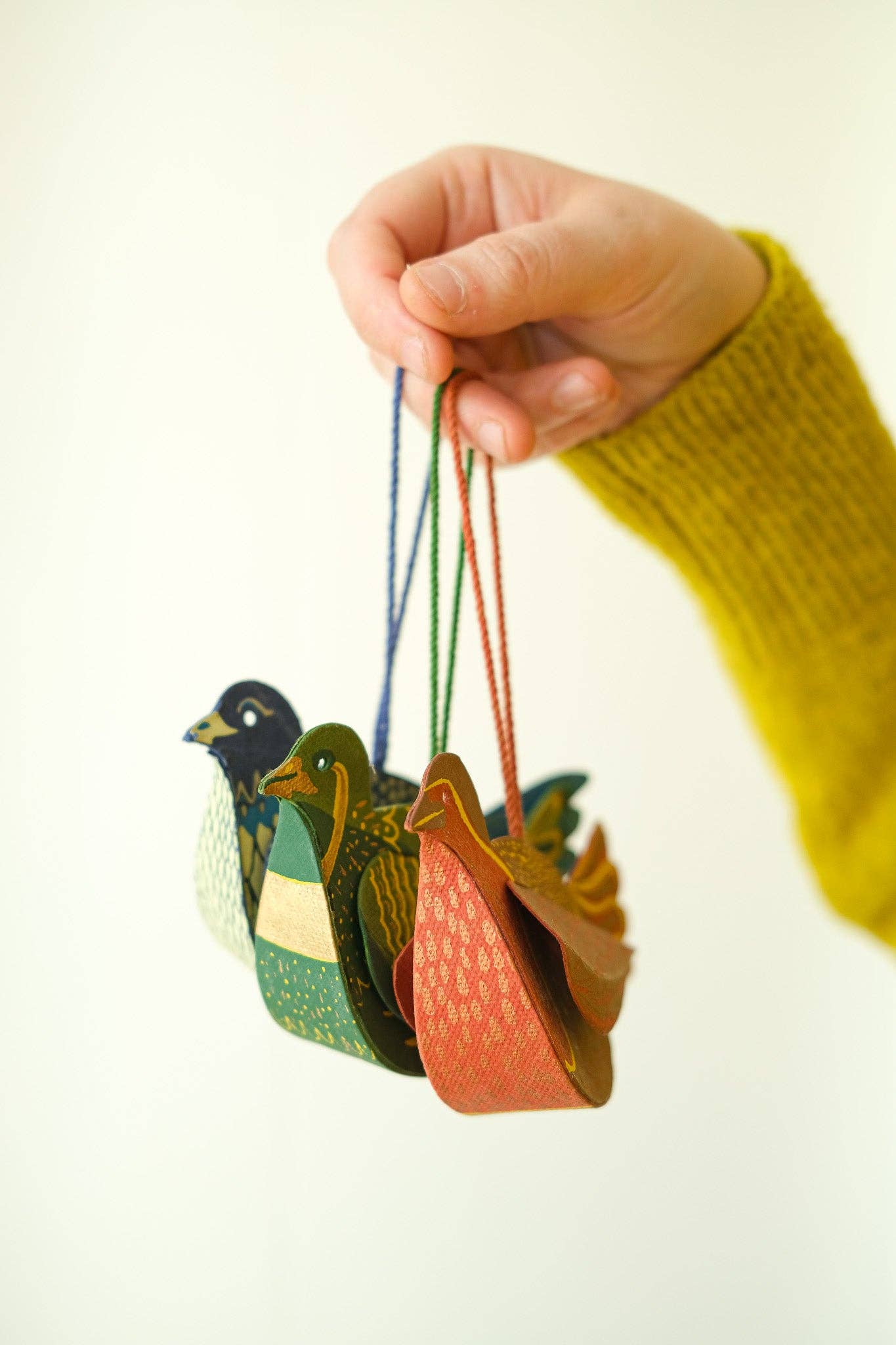 British sustainable shop offering unique robin decorations