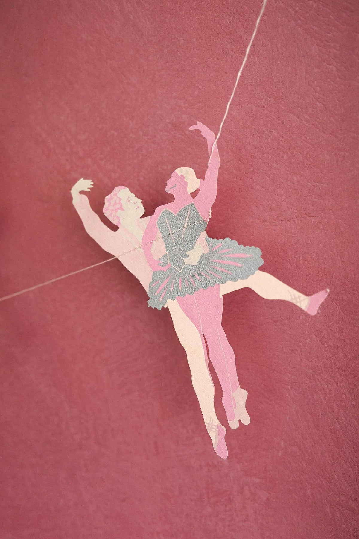 Eco-friendly recycled paper Royal Ballet hanging garland
