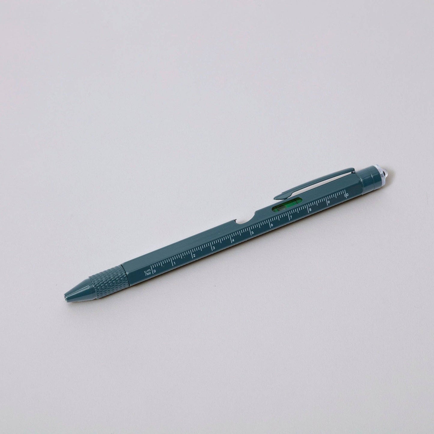 LED torch function on the 9-in-1 tool pen