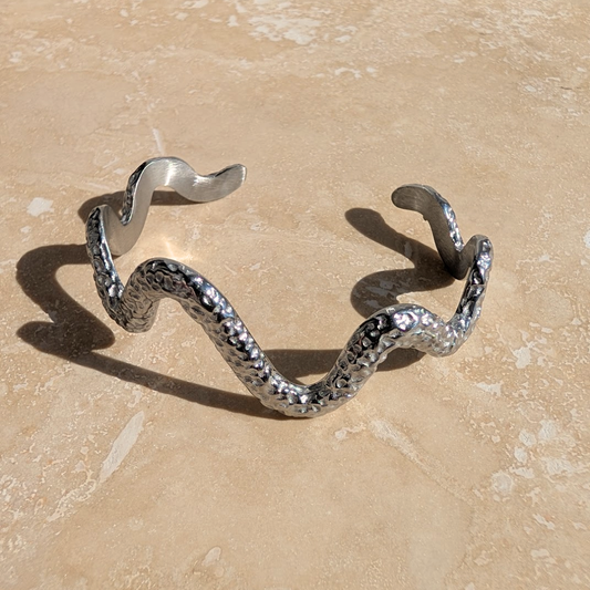 Everyday Silver Dimple Wave Bangle close up