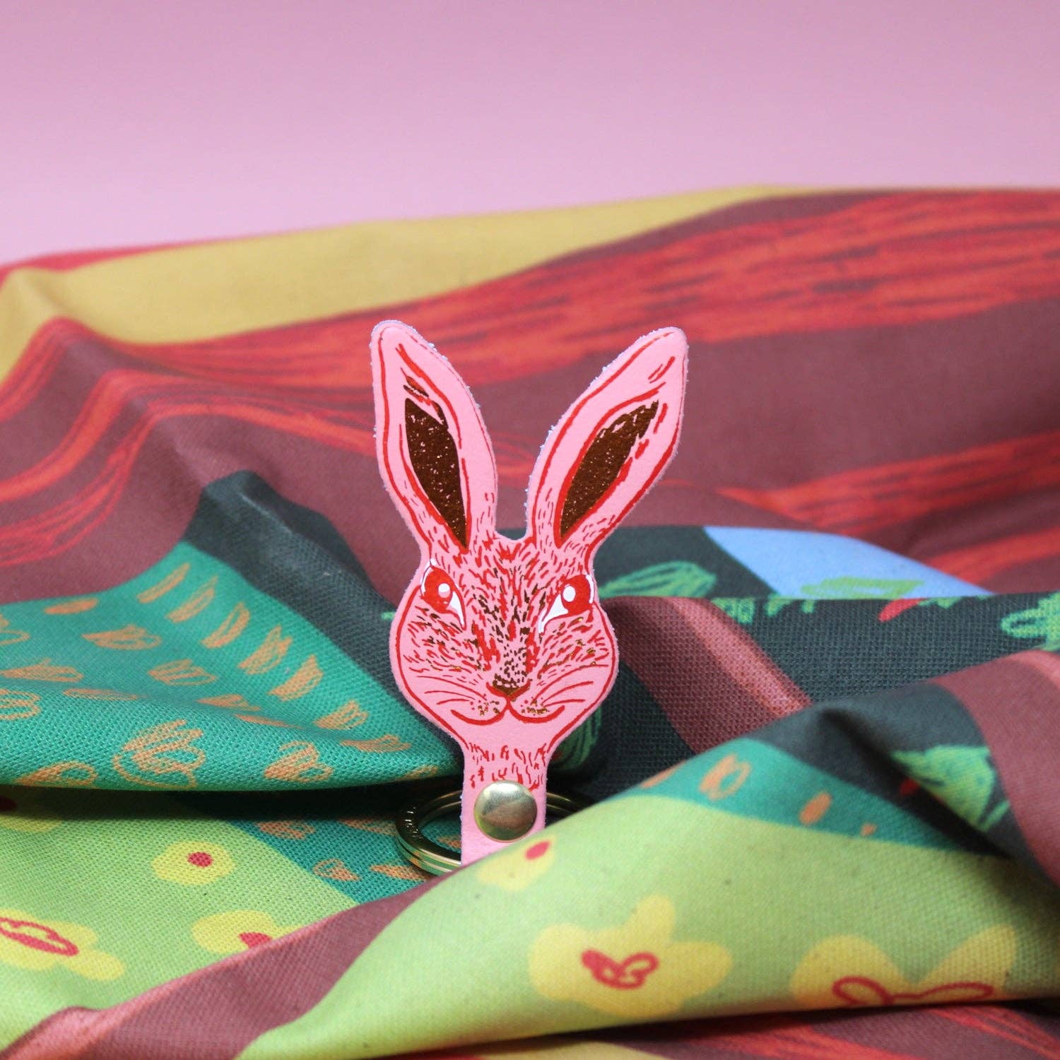 Sustainable leather bunny keyring with gold plated ring